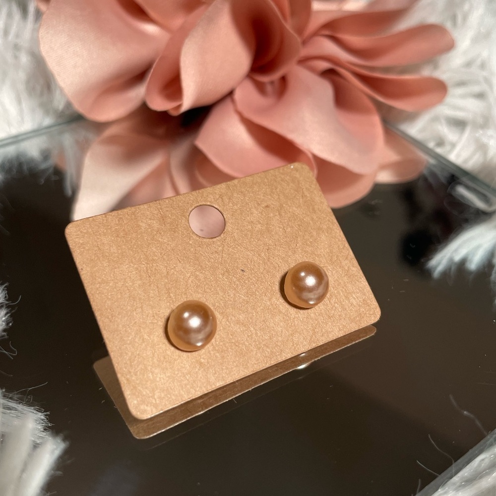 Rose Gold Pearl Earrings